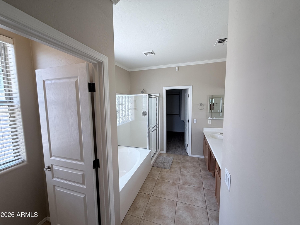 7310 E Mallory Circle - Photo 18