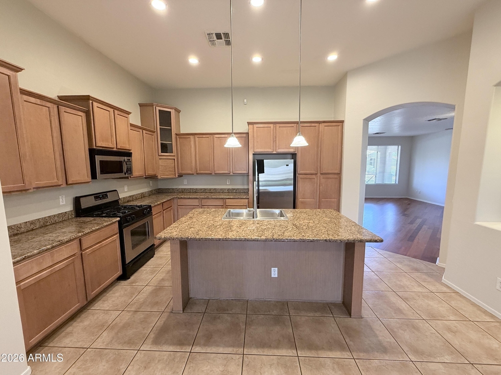 7310 E Mallory Circle - Photo 8