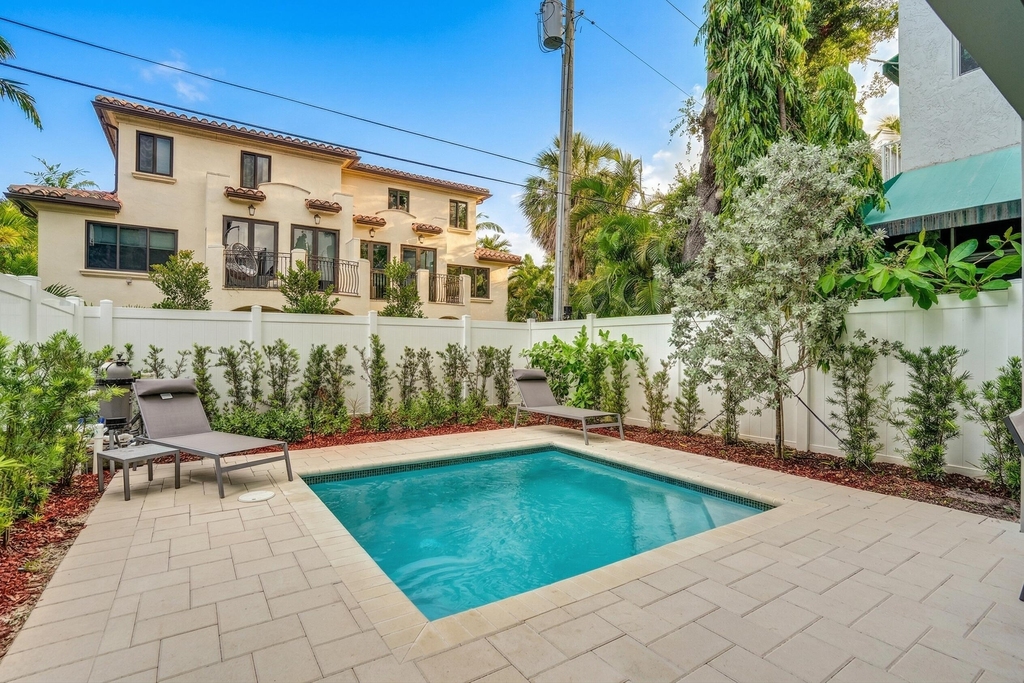 119 Se 12th Avenue - Photo 47