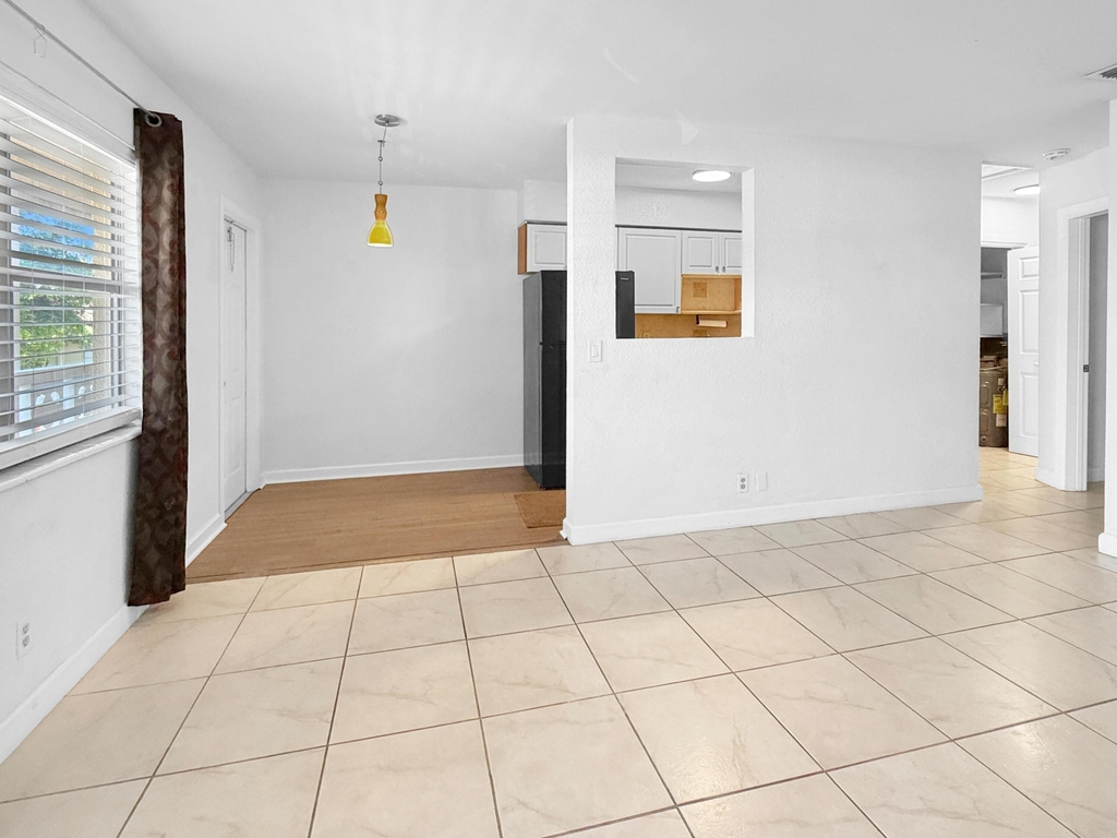 2607 Ne 8th Avenue - Photo 6