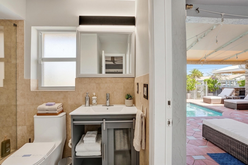 5841 Bayview Drive - Photo 33