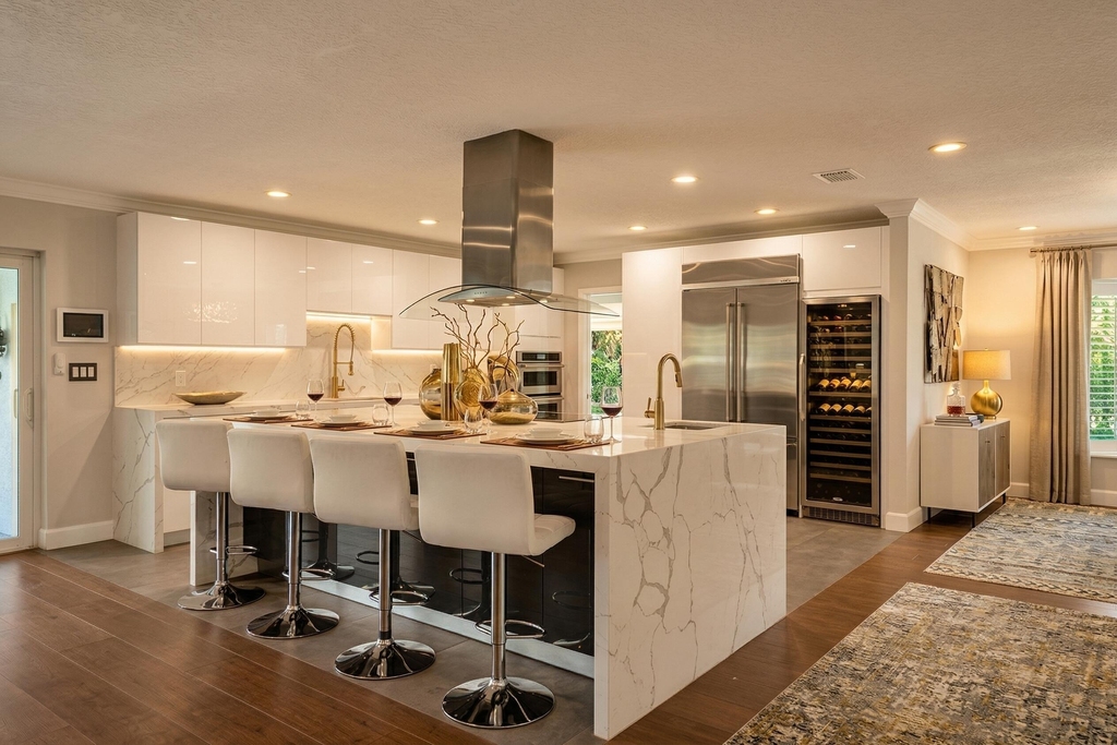 5841 Bayview Drive - Photo 2