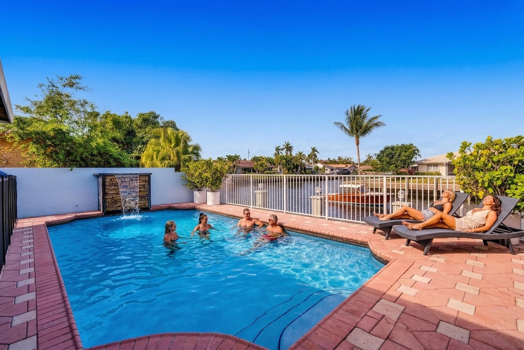 5841 Bayview Drive - Photo 48