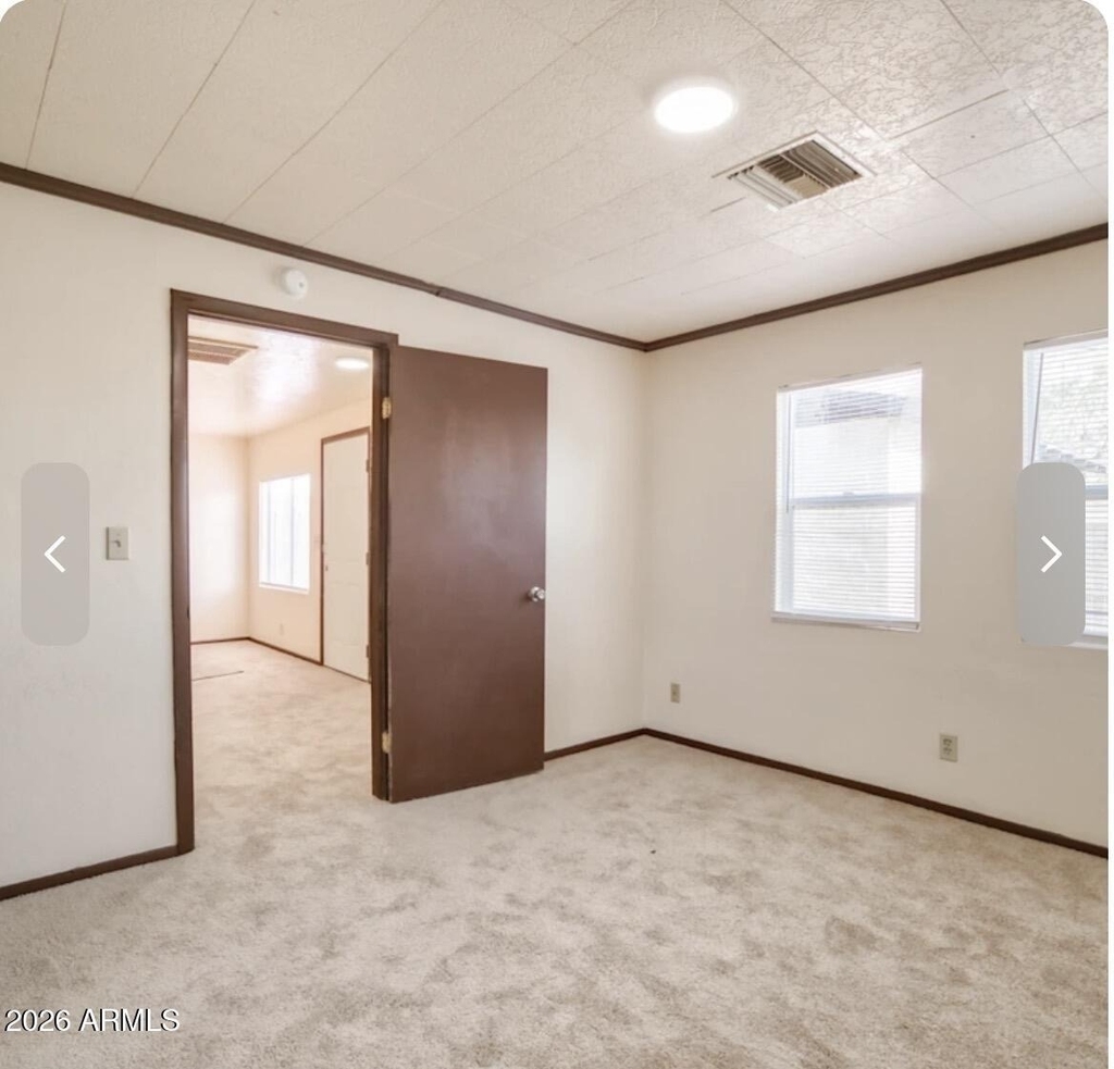 1005 N Center Avenue - Photo 2