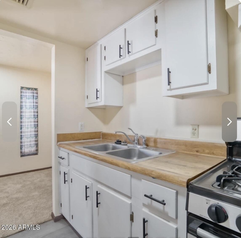 1005 N Center Avenue - Photo 3