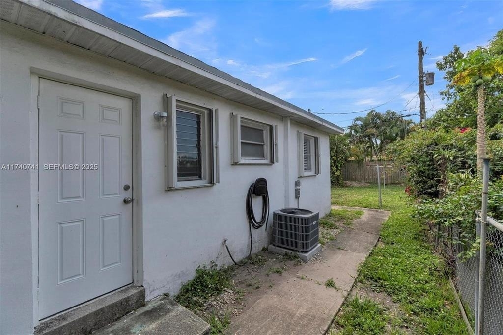 6340 Dawson Street - Photo 28