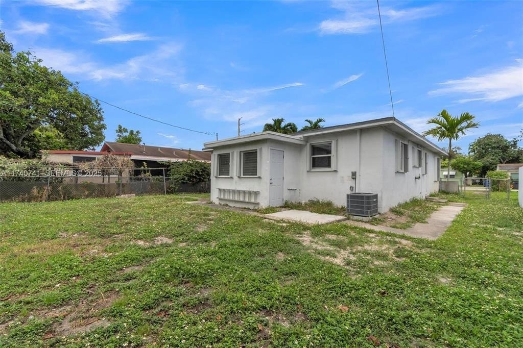 6340 Dawson Street - Photo 25