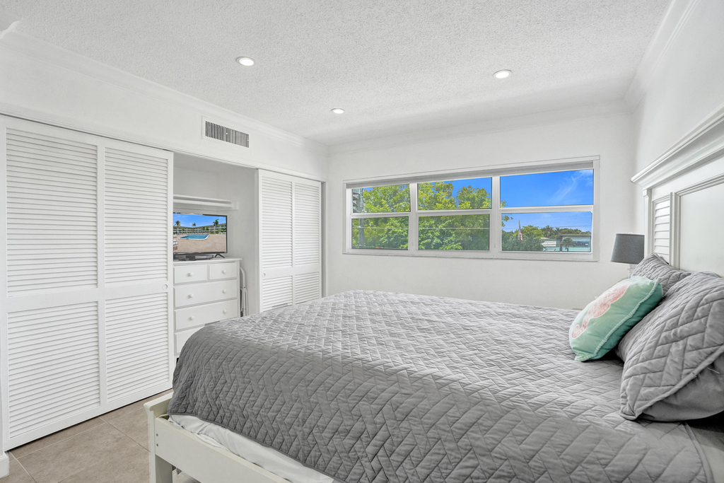 5203 Ne 24th Terrace - Photo 4