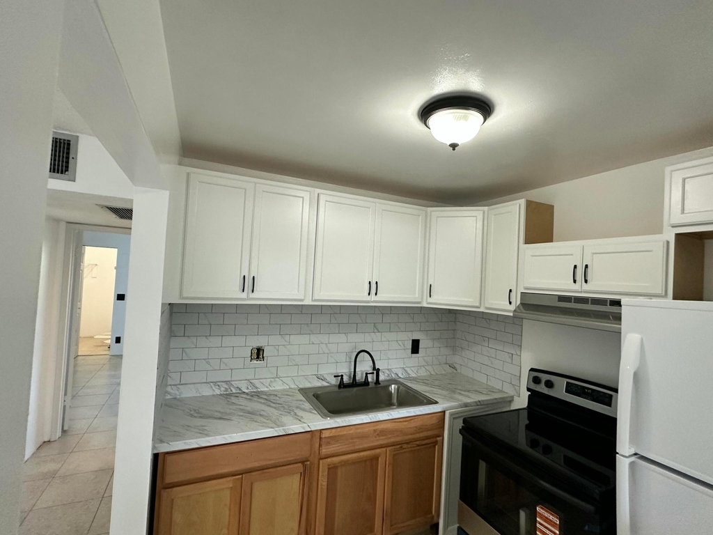 555 Purdy Lane - Photo 7
