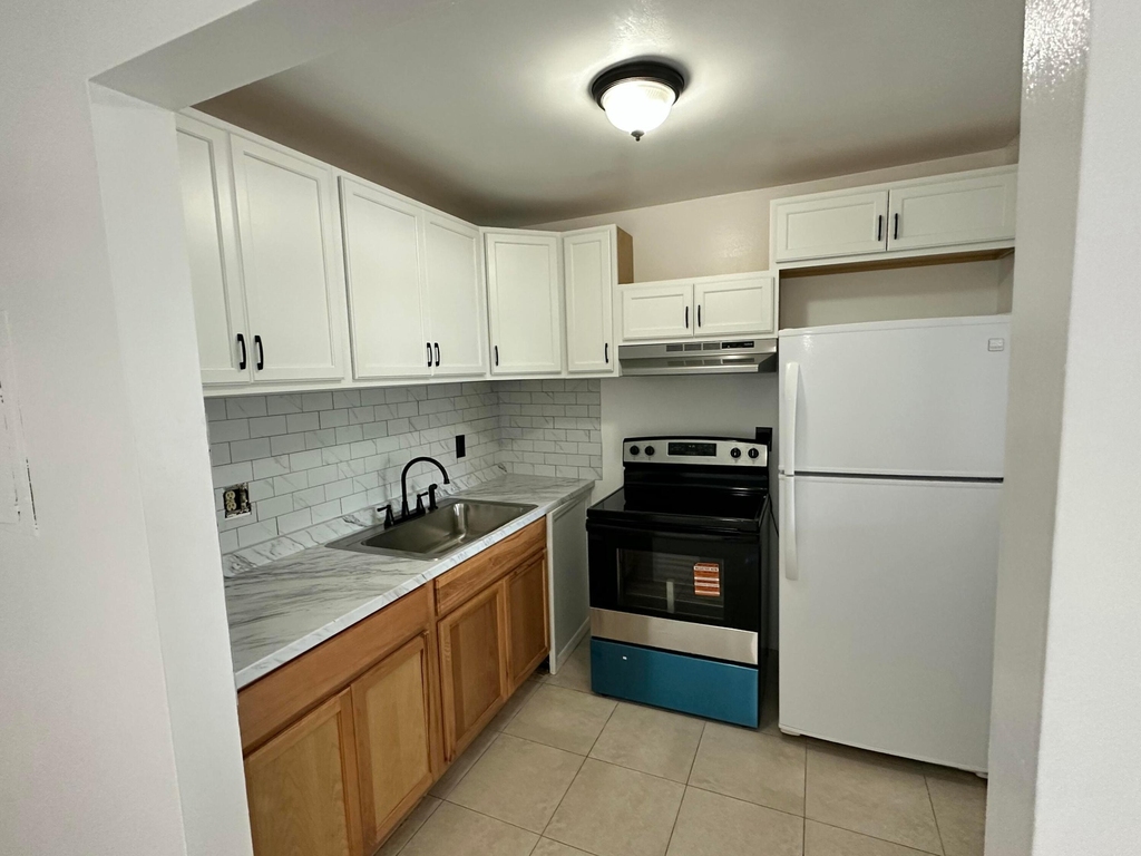555 Purdy Lane - Photo 6