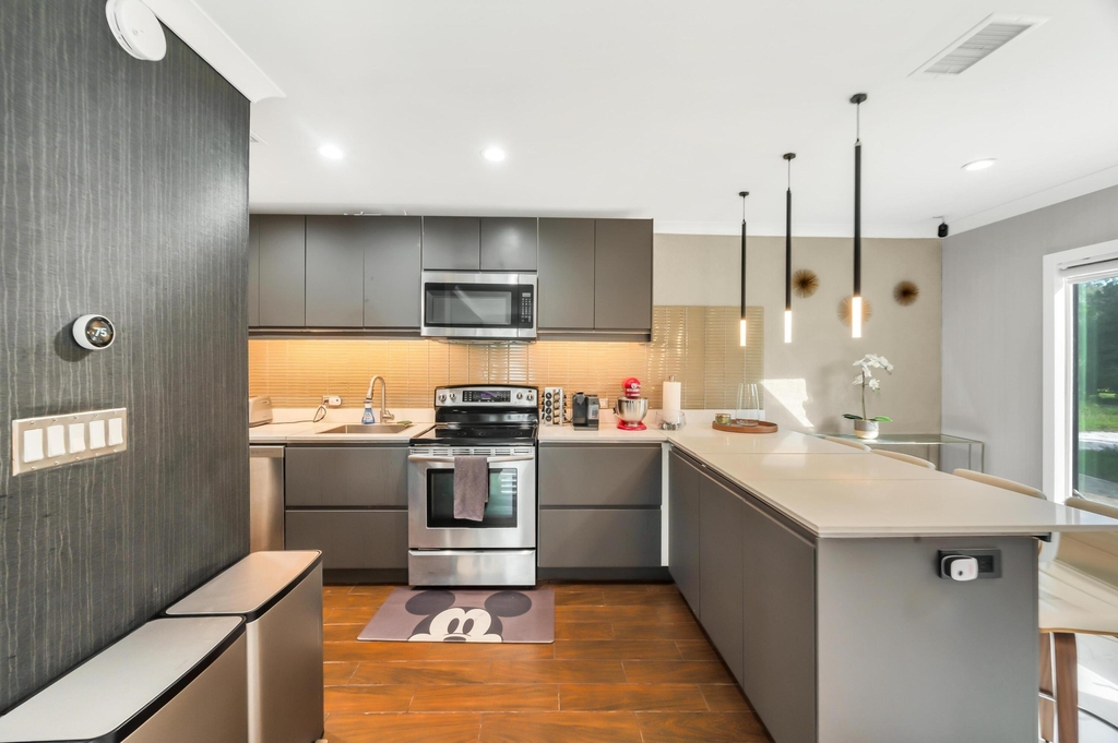 6320 86th Lane - Photo 8