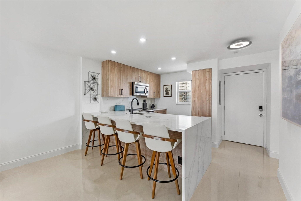 1391 S Ocean Boulevard S - Photo 4