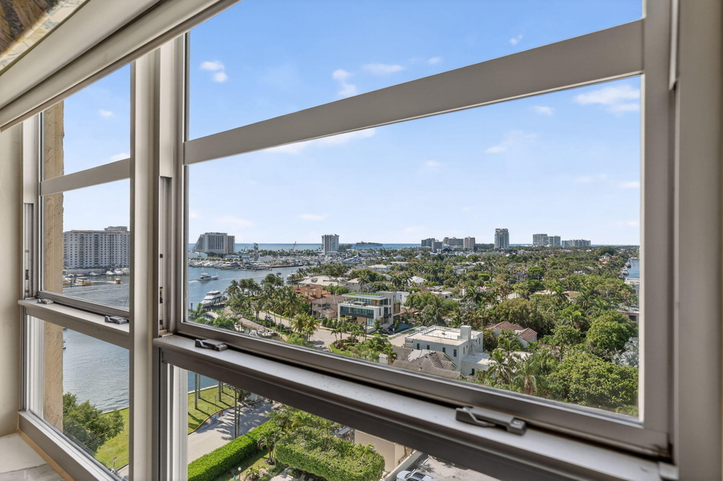 2500 E Las Olas Boulevard - Photo 10
