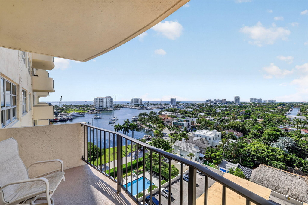 2500 E Las Olas Boulevard - Photo 12