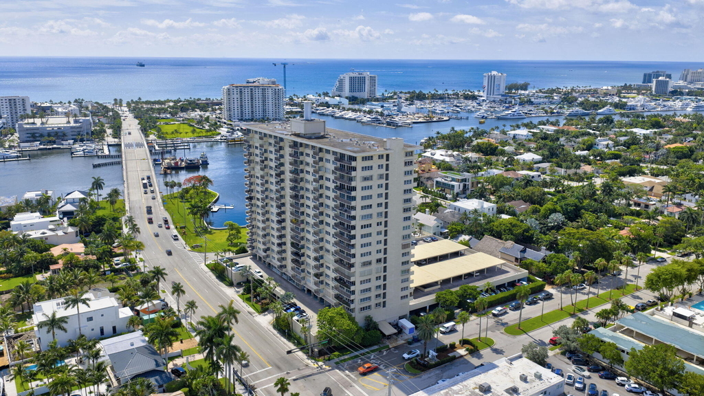 2500 E Las Olas Boulevard - Photo 0