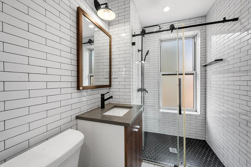 East 5th Street - Photo 4