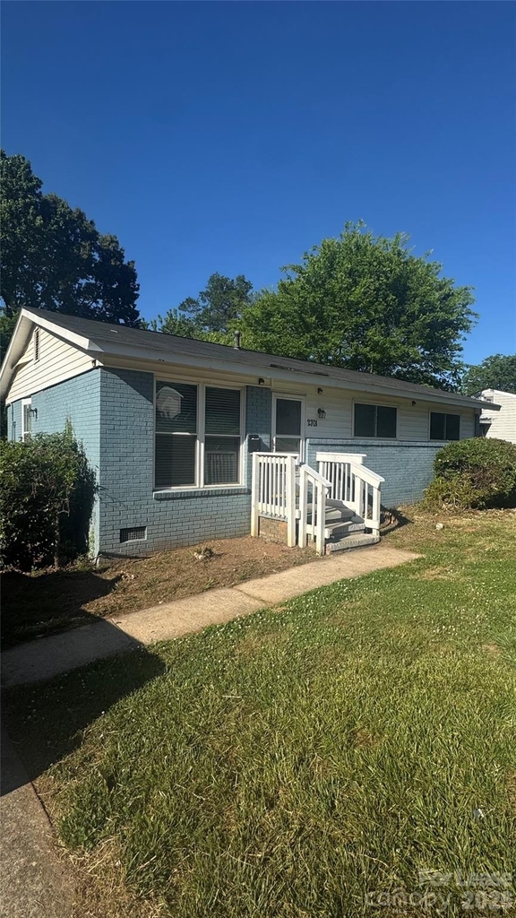 2701 Abelwood Road - Photo 0