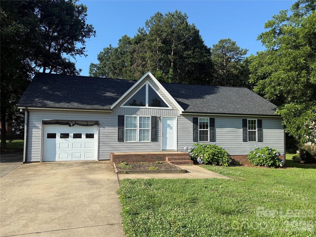 103 Kam Drive - Photo 0