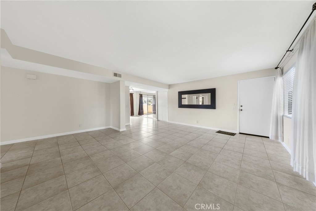 806 E 4th - Photo 1