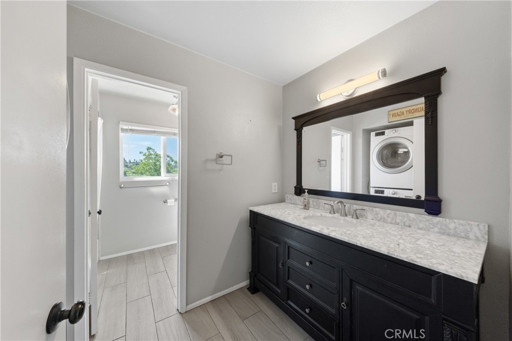 806 E 4th - Photo 19