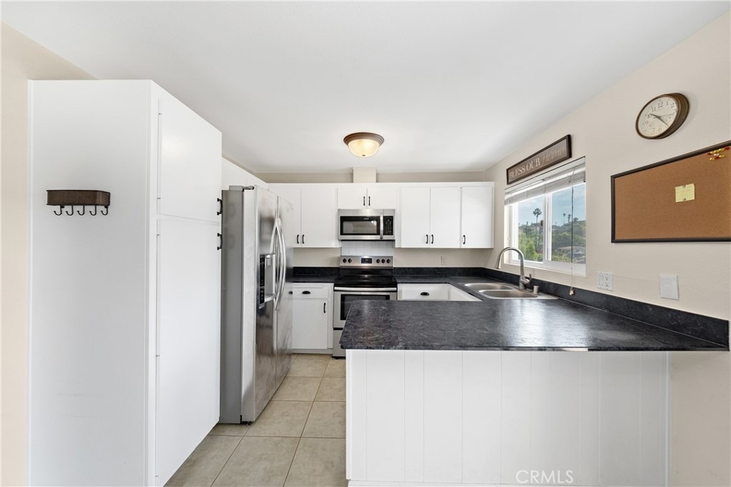 806 E 4th - Photo 8