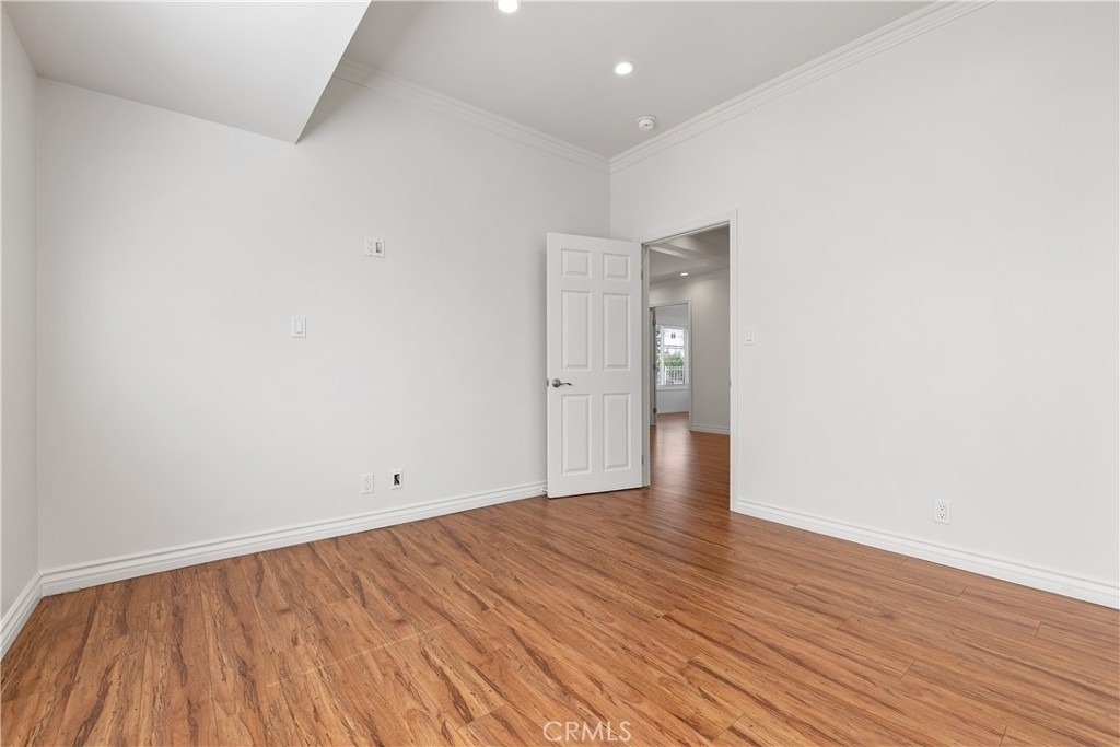 766 N Alexandria - Photo 20