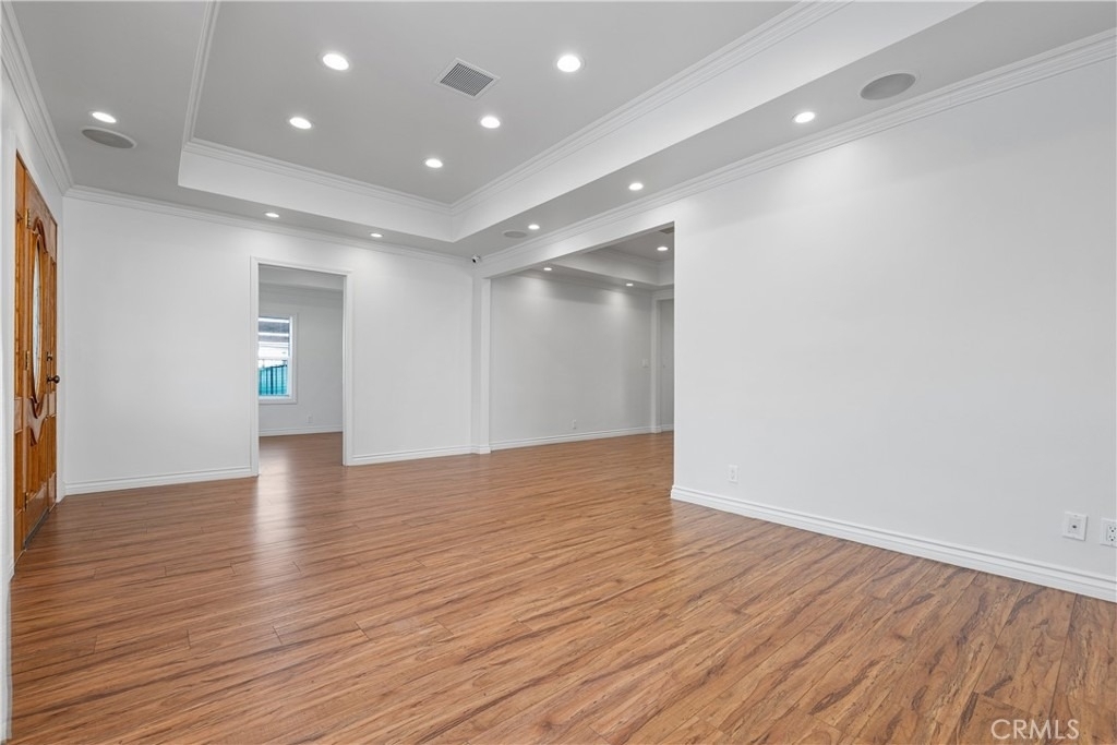 766 N Alexandria - Photo 12