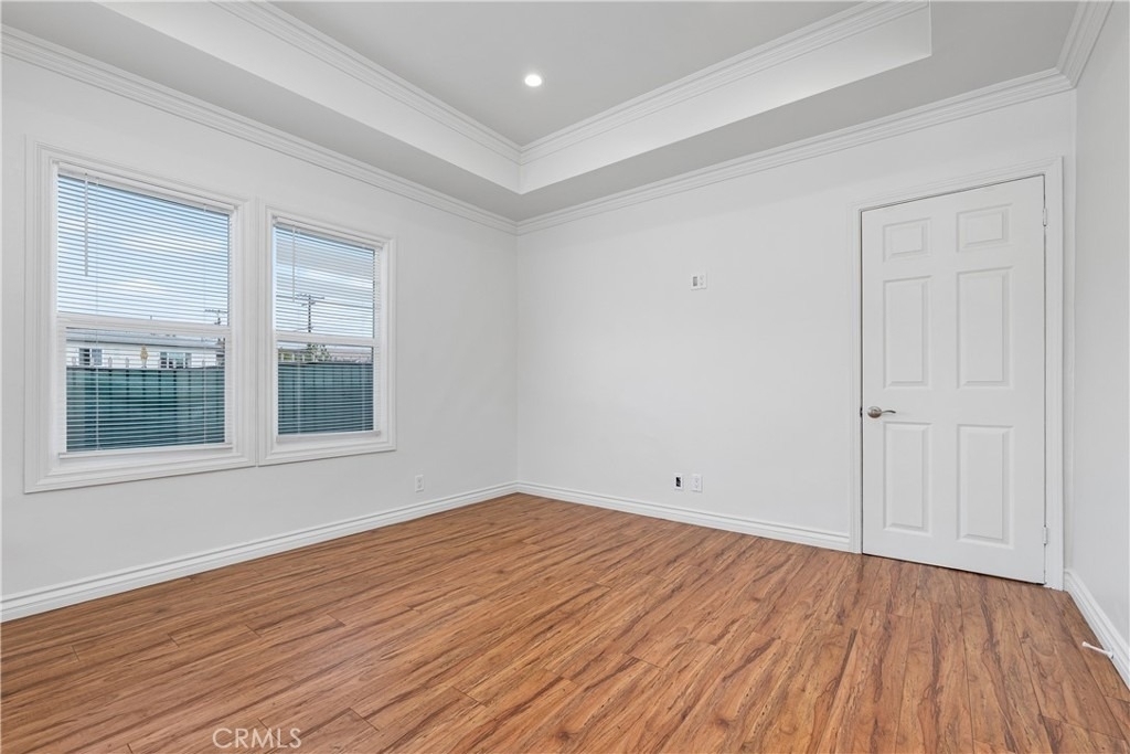 766 N Alexandria - Photo 13
