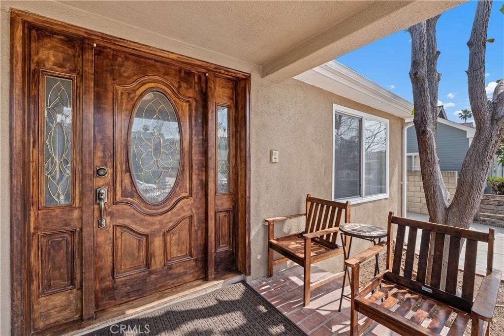 766 N Alexandria - Photo 8