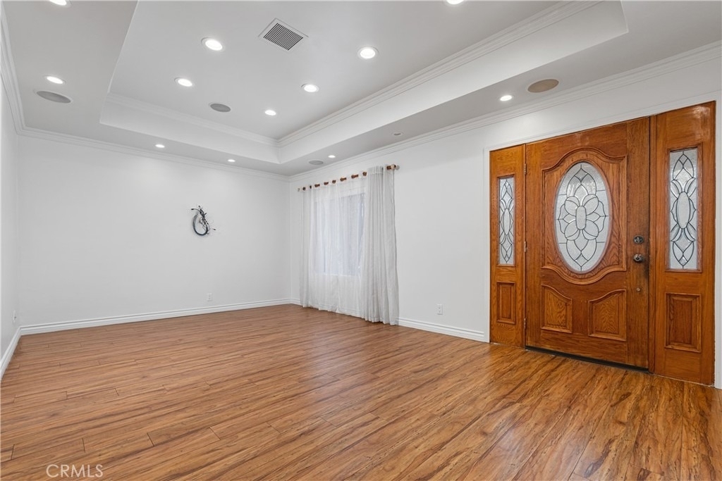 766 N Alexandria - Photo 11