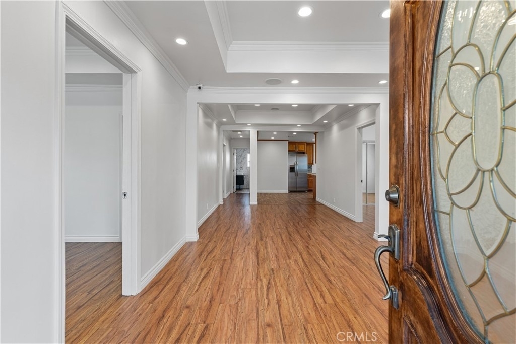 766 N Alexandria - Photo 9