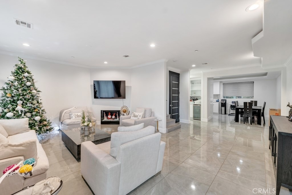 11145 Sunshine Terrace - Photo 13