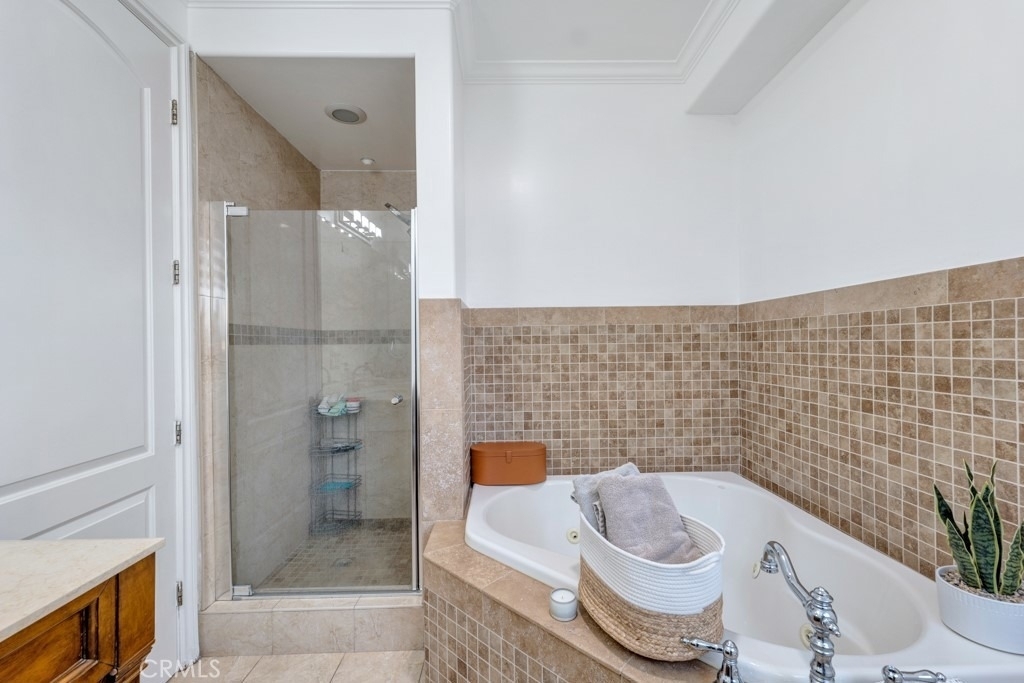 11145 Sunshine Terrace - Photo 24