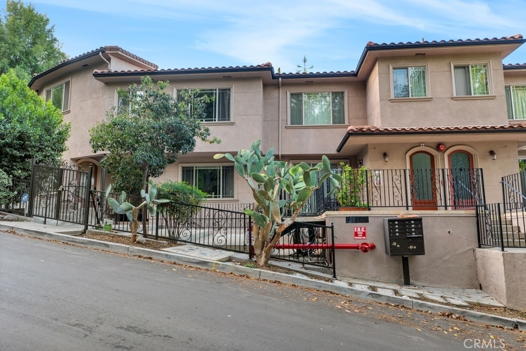 11145 Sunshine Terrace - Photo 1