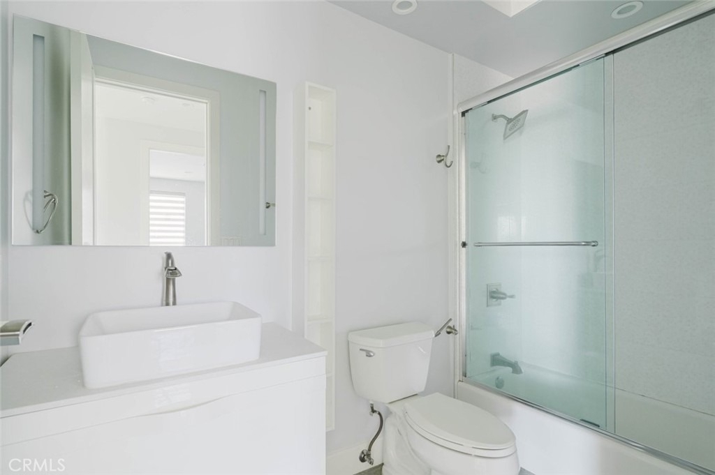 4418 1/2 Kingswell Avenue - Photo 24