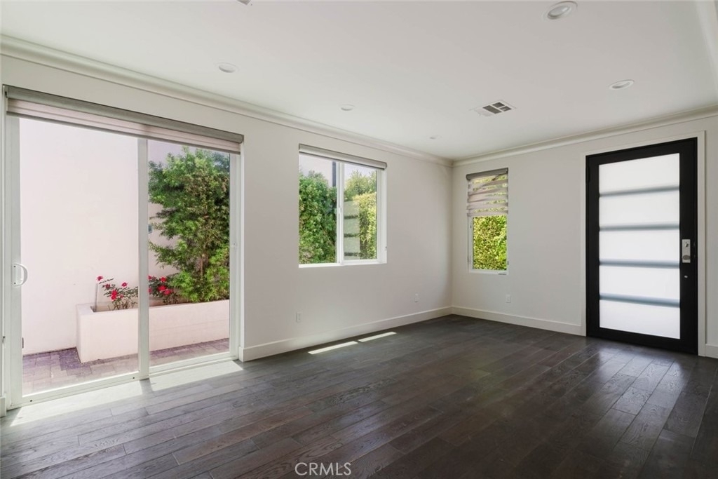 4418 1/2 Kingswell Avenue - Photo 7