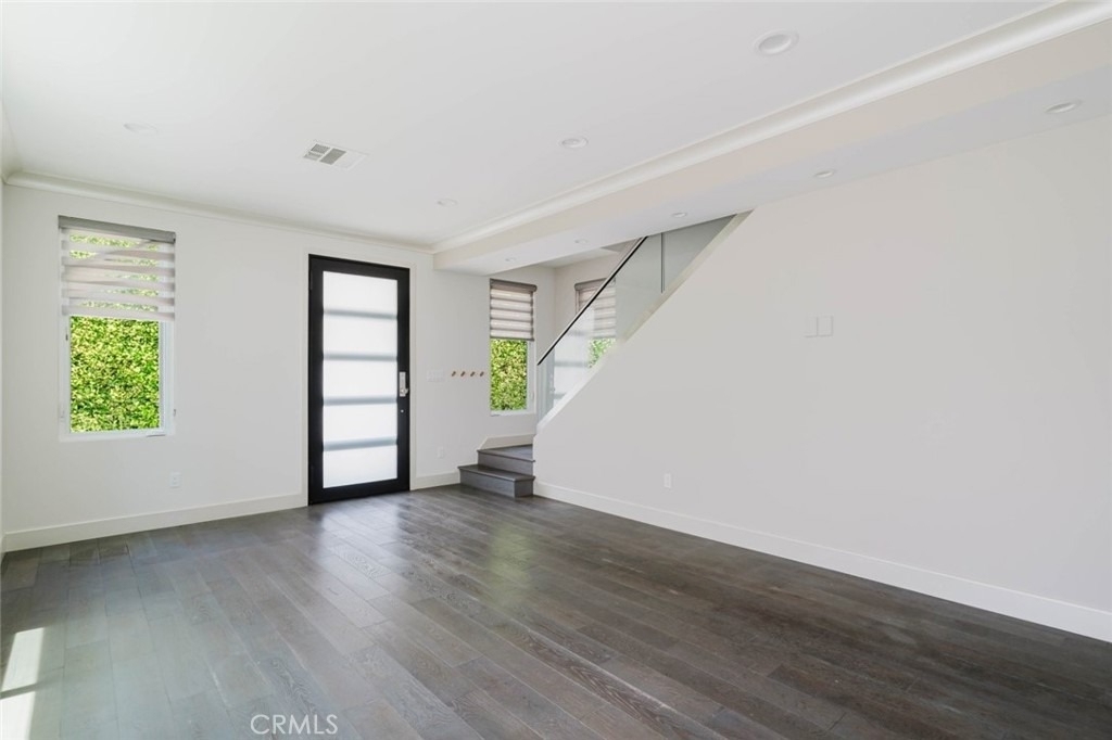 4418 1/2 Kingswell Avenue - Photo 8