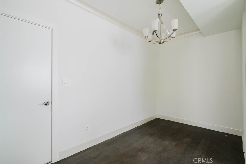 4418 1/2 Kingswell Avenue - Photo 10