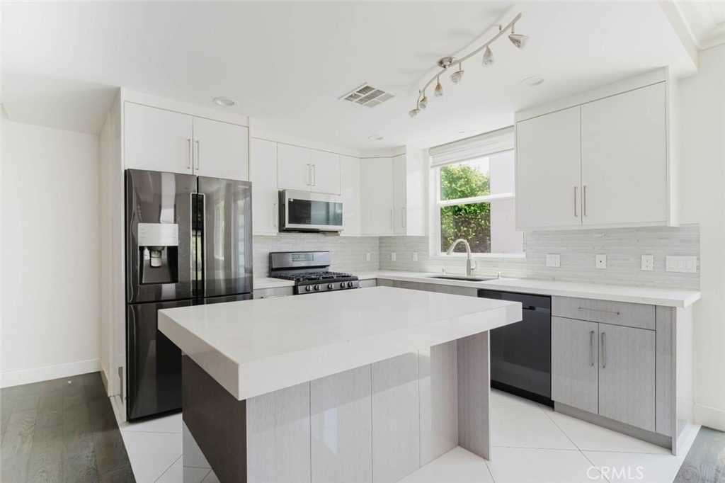 4418 1/2 Kingswell Avenue - Photo 12