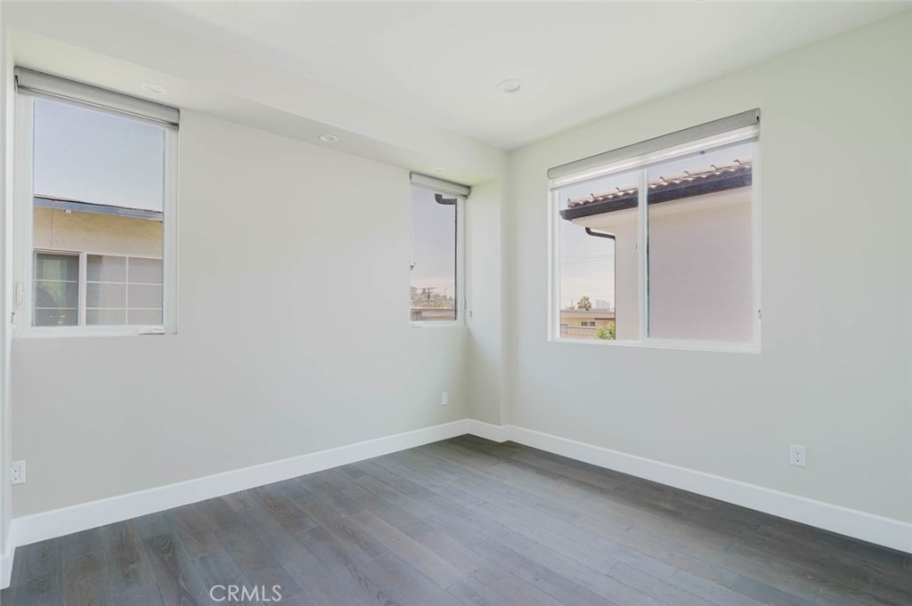4418 1/2 Kingswell Avenue - Photo 17