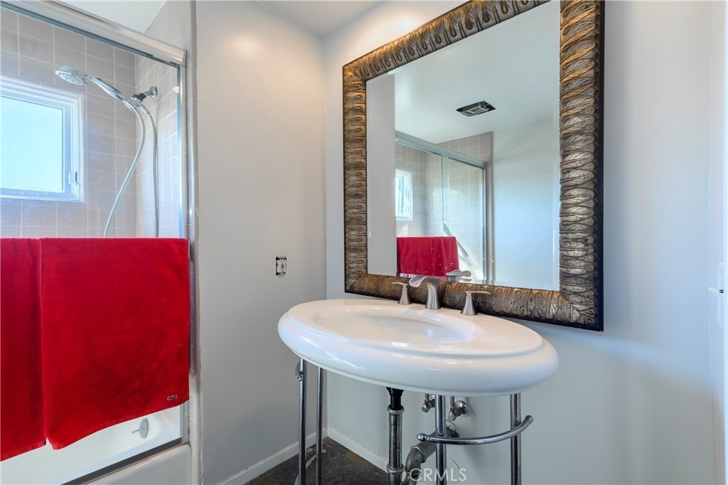 3633 Willowcrest Avenue - Photo 15