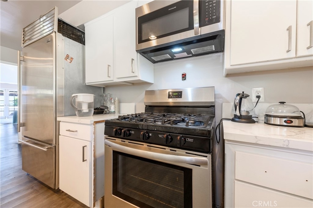3633 Willowcrest Avenue - Photo 12