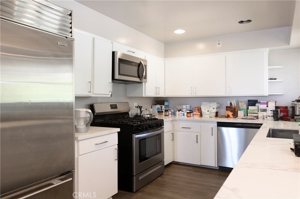 3633 Willowcrest Avenue - Photo 11