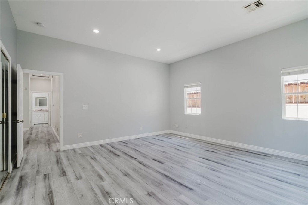 17908 Califa Street - Photo 25