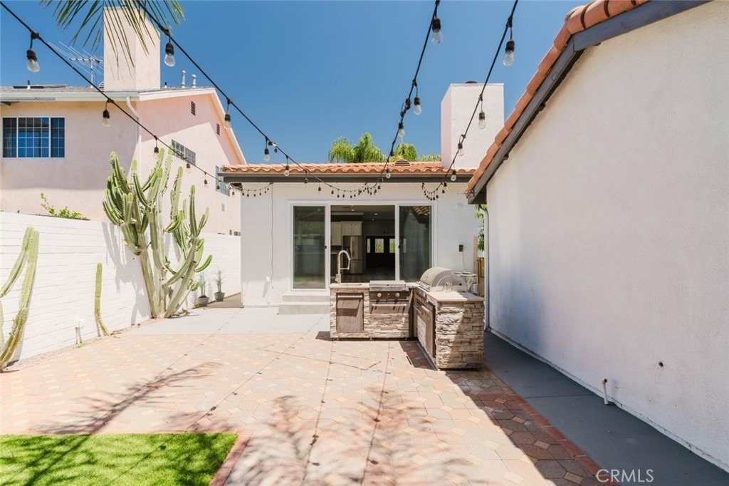 17908 Califa Street - Photo 32