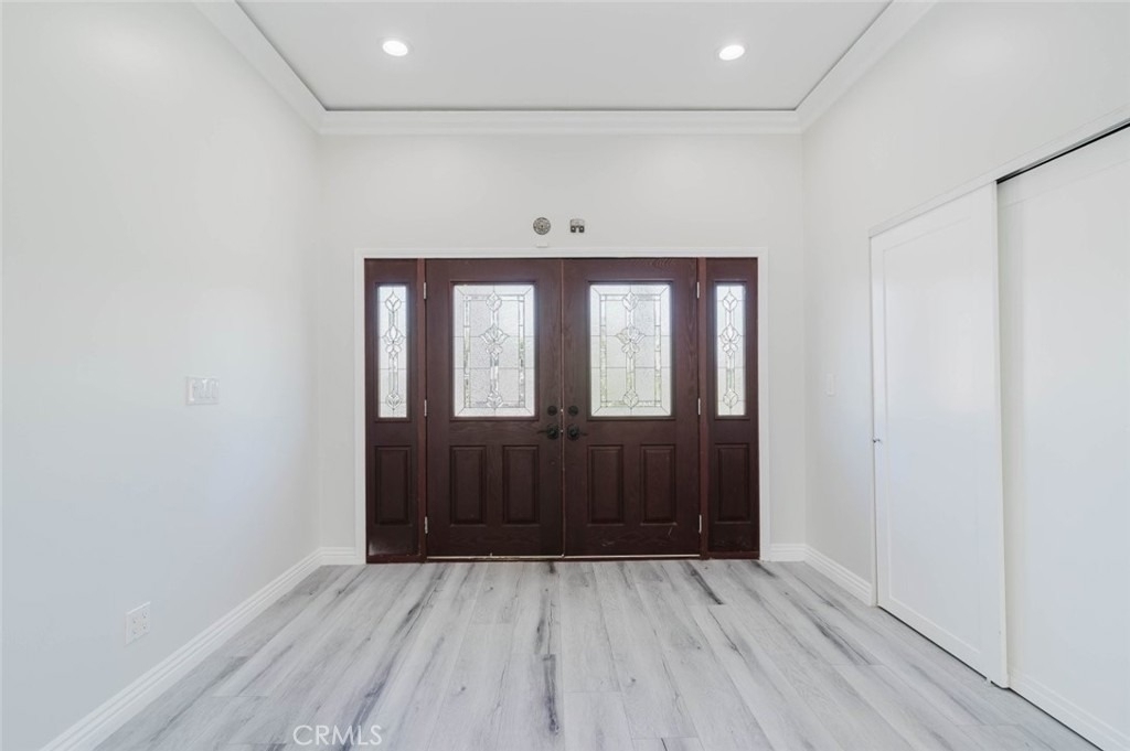 17908 Califa Street - Photo 5