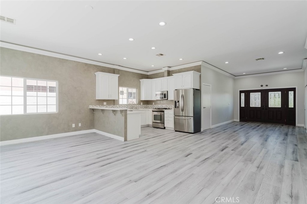 17908 Califa Street - Photo 11