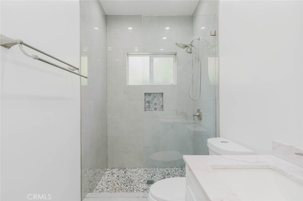 17908 Califa Street - Photo 31
