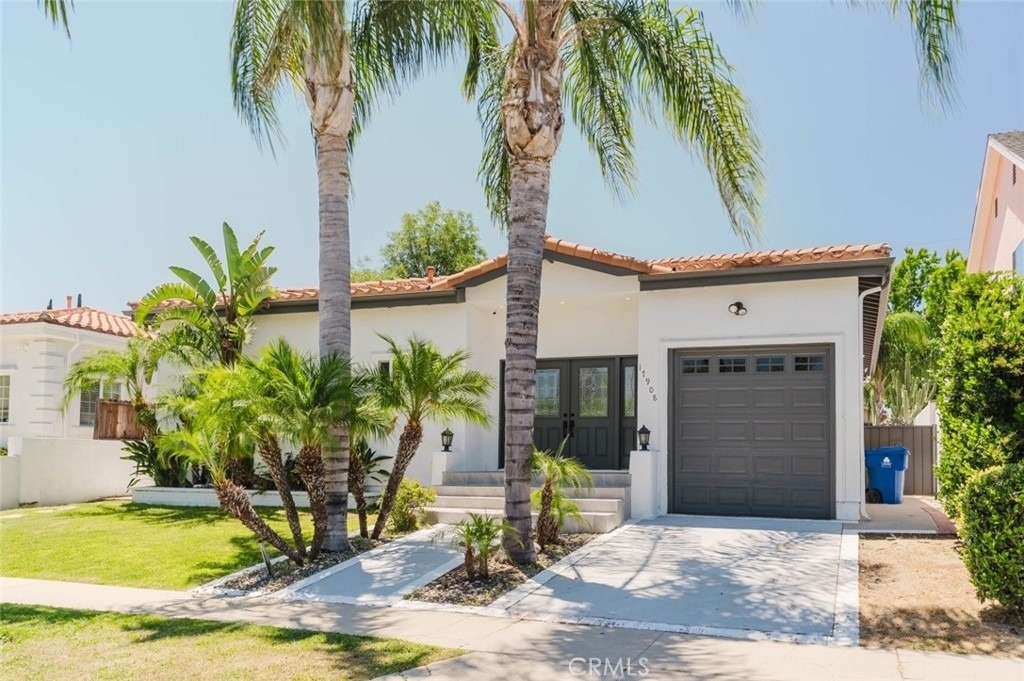 17908 Califa Street - Photo 2