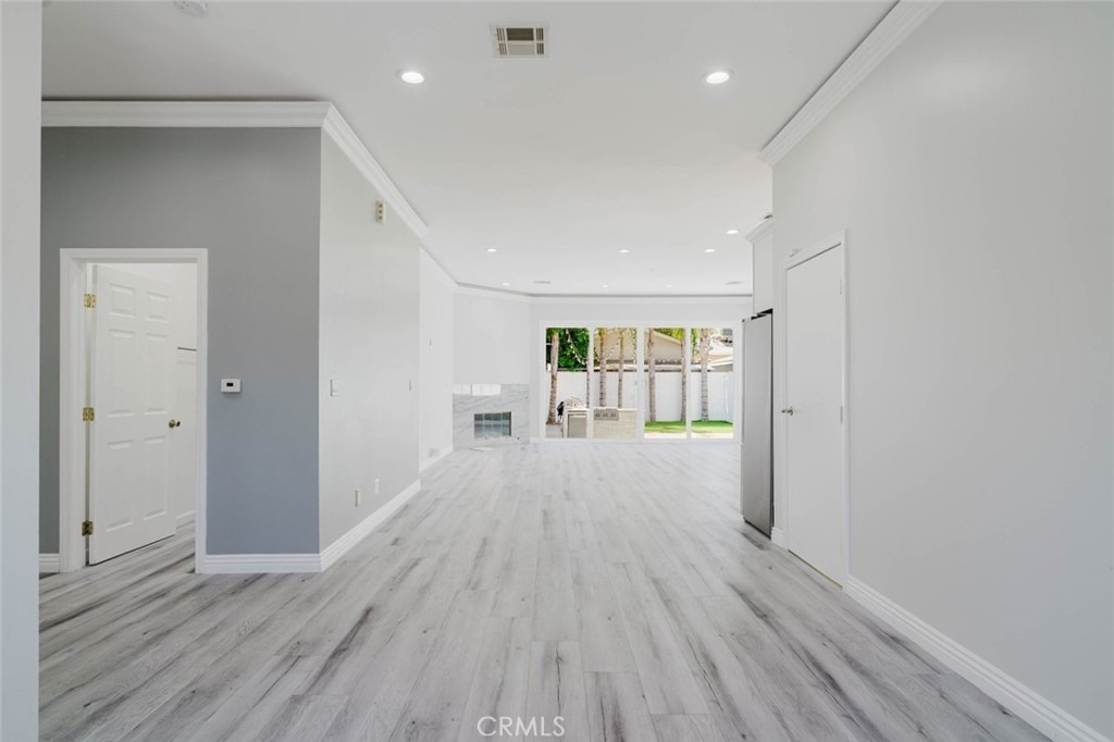 17908 Califa Street - Photo 6